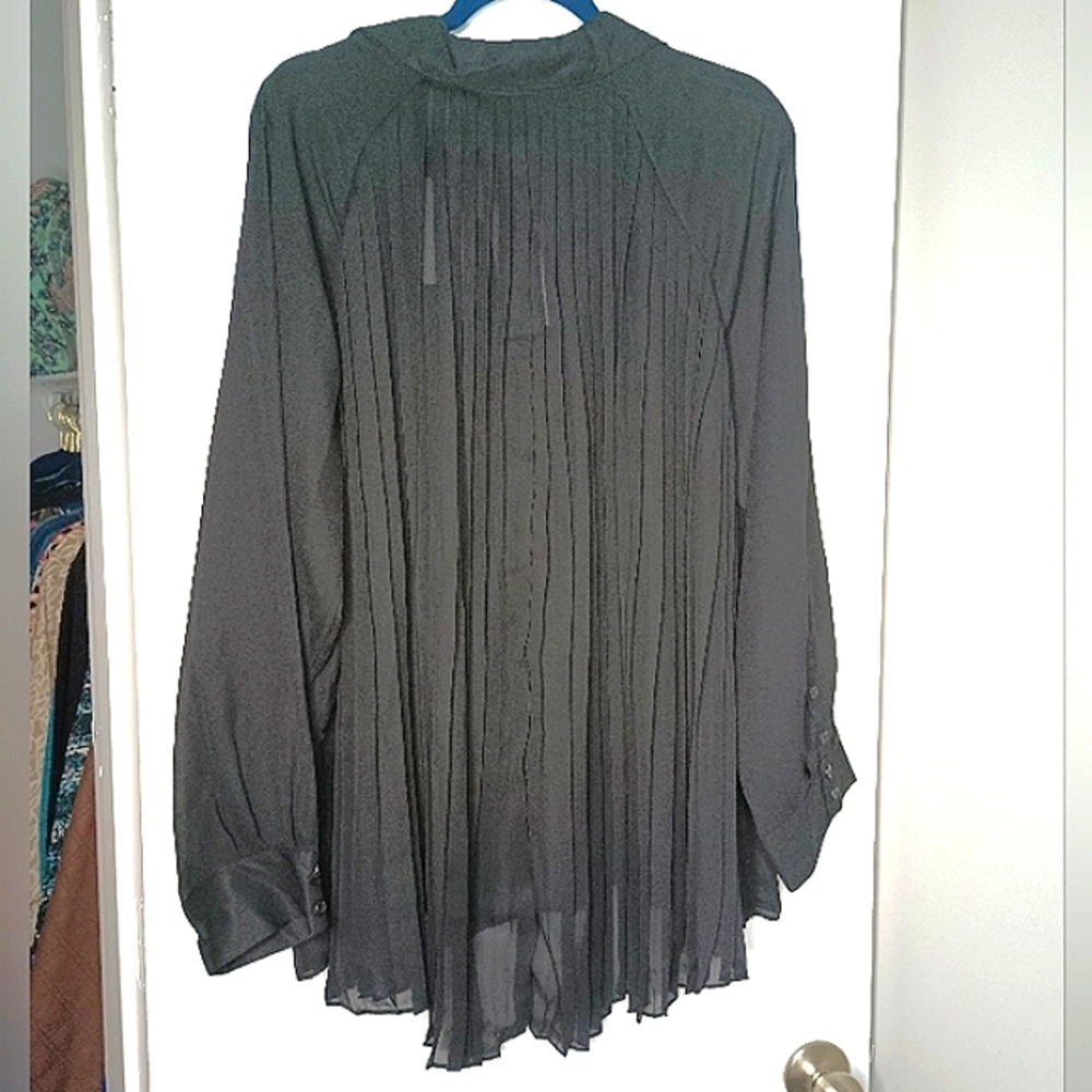 SAMI & JO Black Blouse - Picture 2 of 6